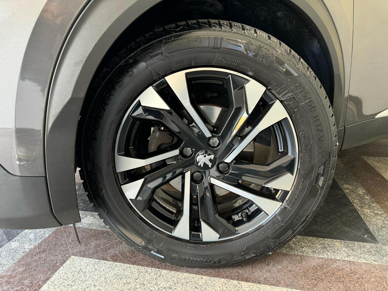 Peugeot 2008 BlueHDi 100 S&S Allure Navi Pack