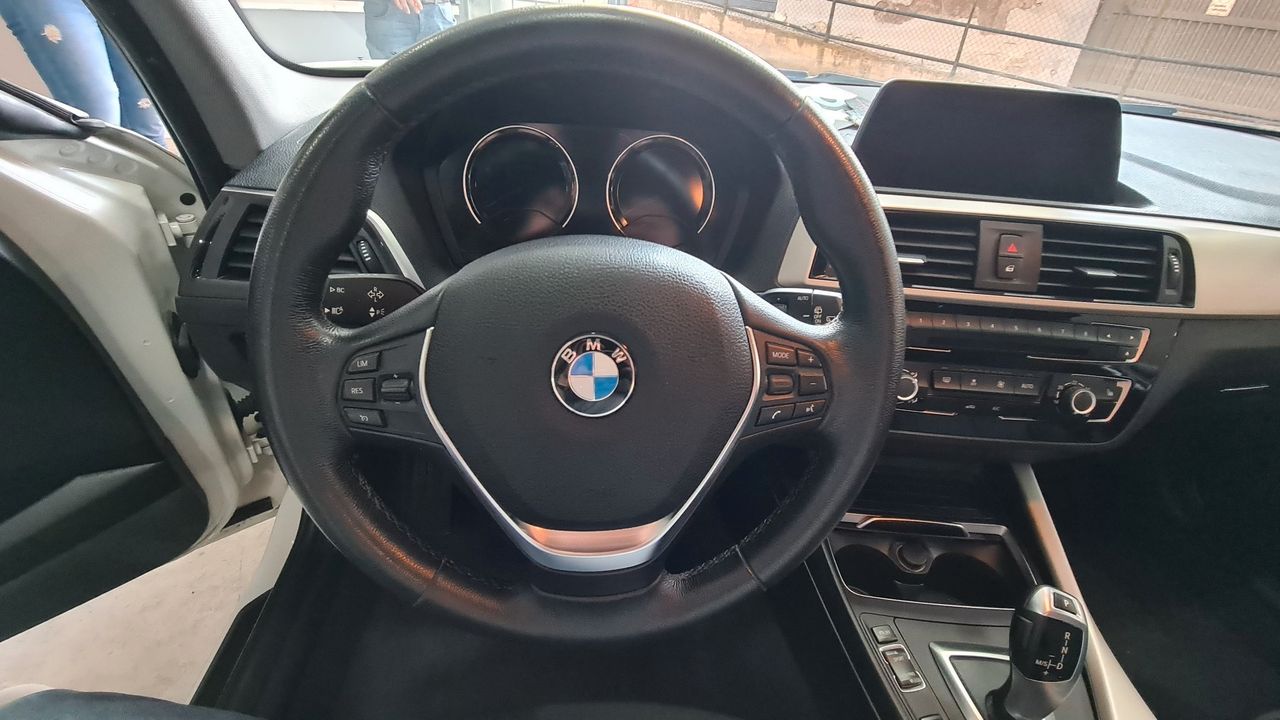 Bmw 118 118d 5p. Sport