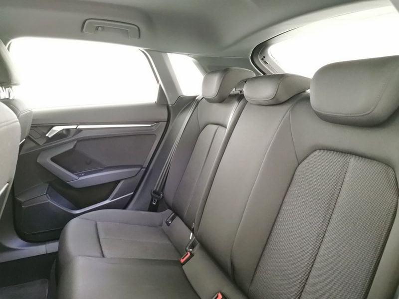 Audi A3 Sportback 30 1.5 g-tron Business s-tronic