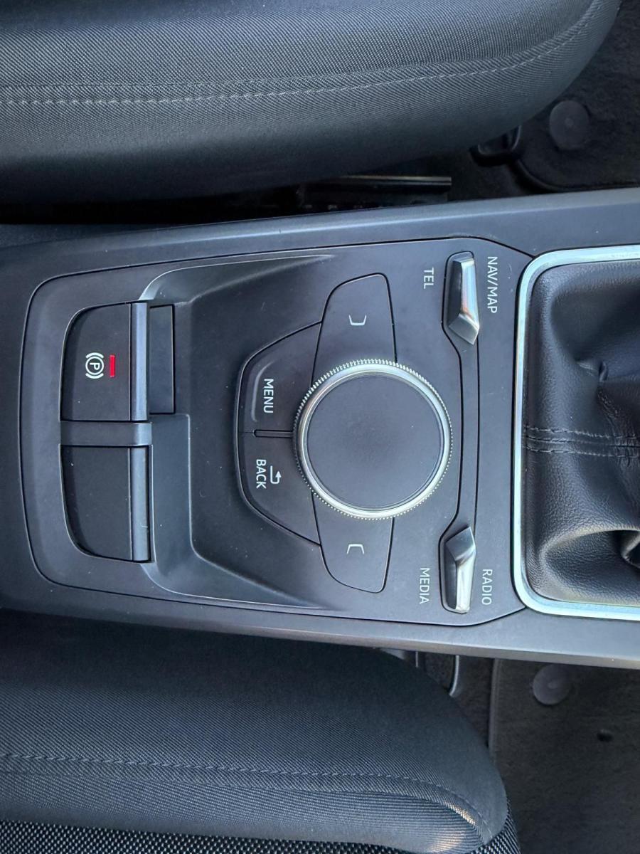 AUDI - Q2 - 1.6 TDI Business