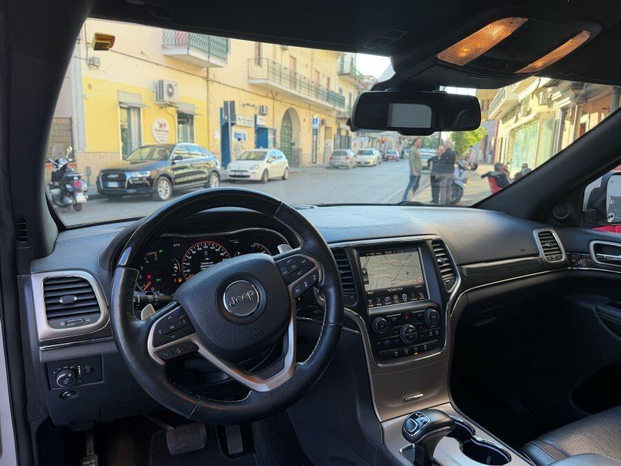jeep grand cherokee 3.0 mjet overland certificata