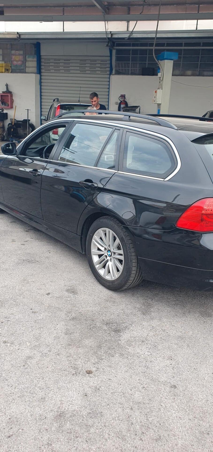 Bmw 320 320d cat Touring Attiva