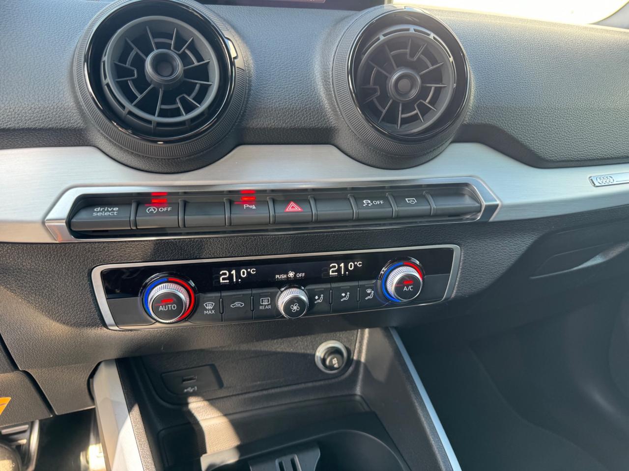 Audi Q2 30 TDI S tronic line