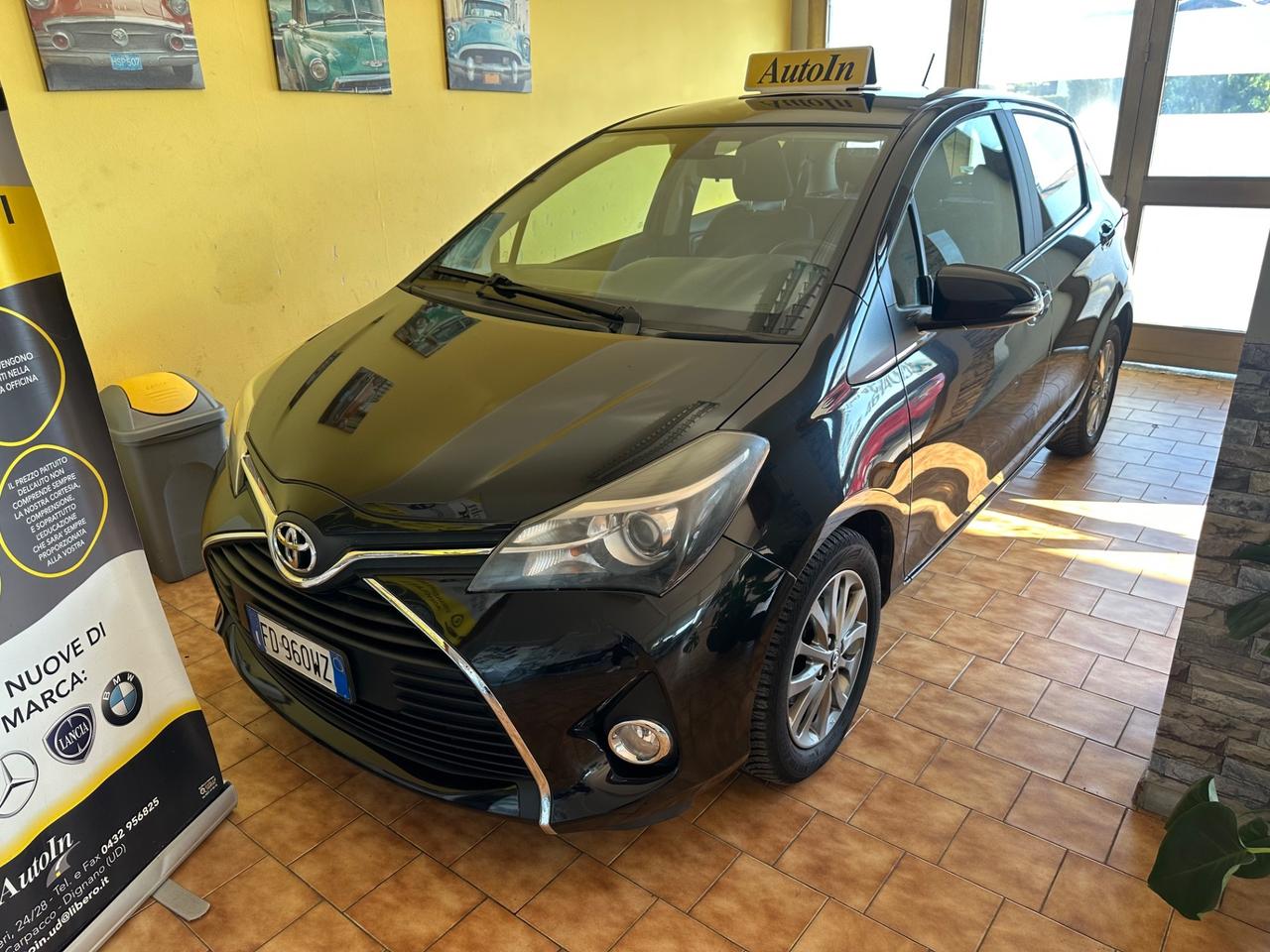 Toyota Yaris 1.0benz. Per neo patentati