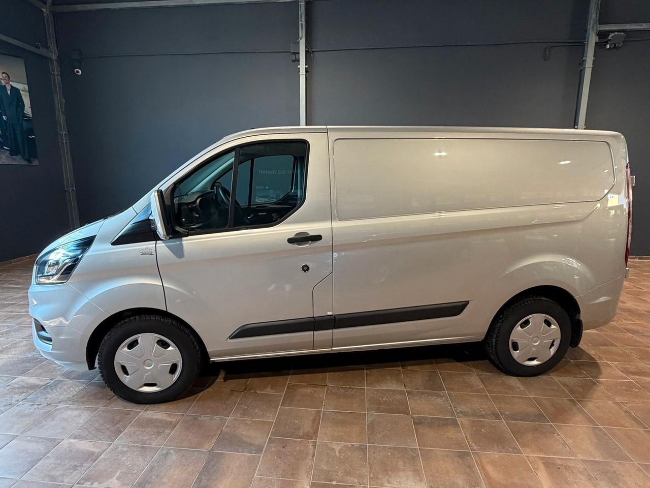 FORD TRANSIT CUSTOM 2.0 L1H1 FURG AUTOMATICO