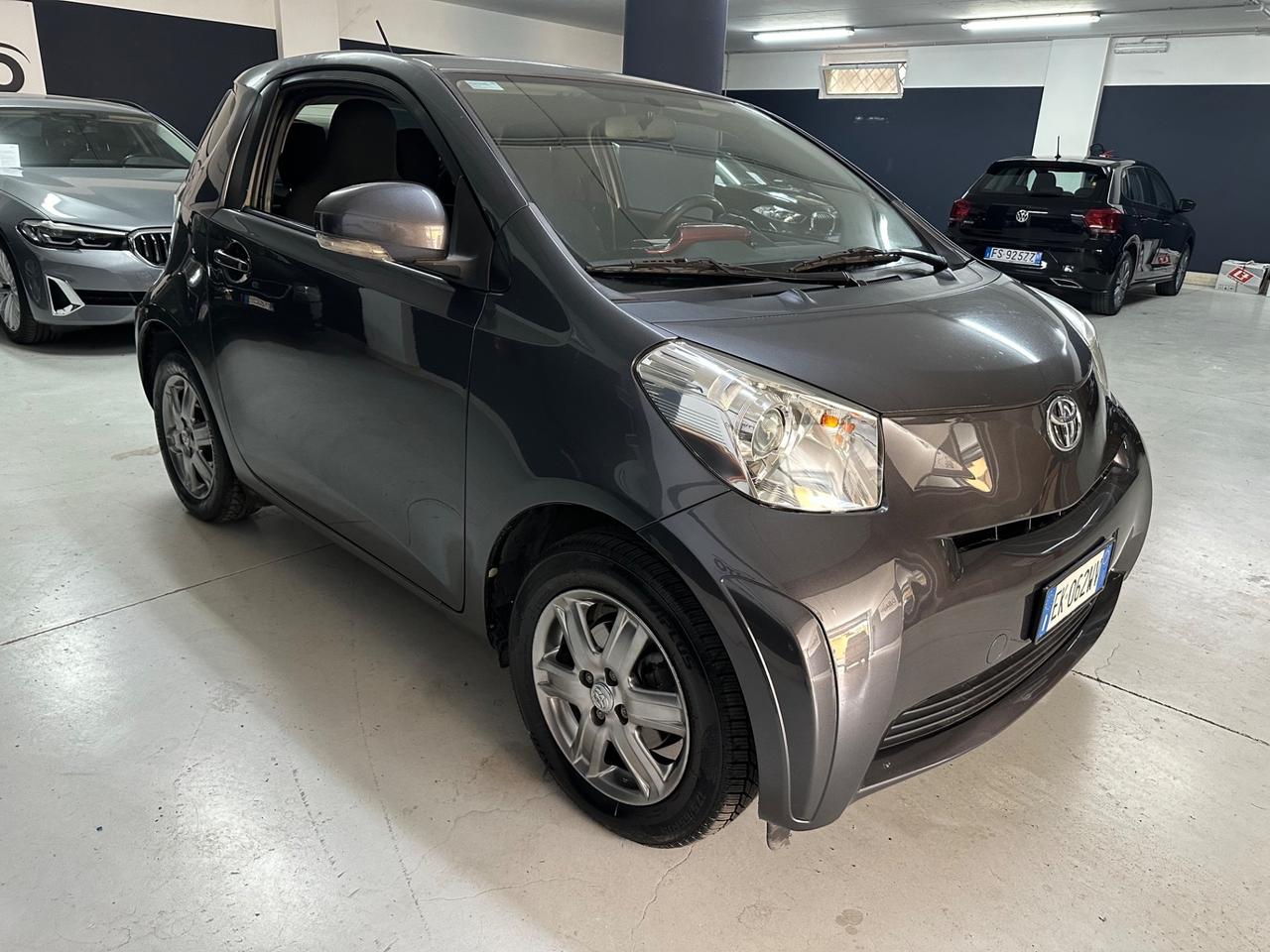 Toyota iQ 1.0 CVT Trend