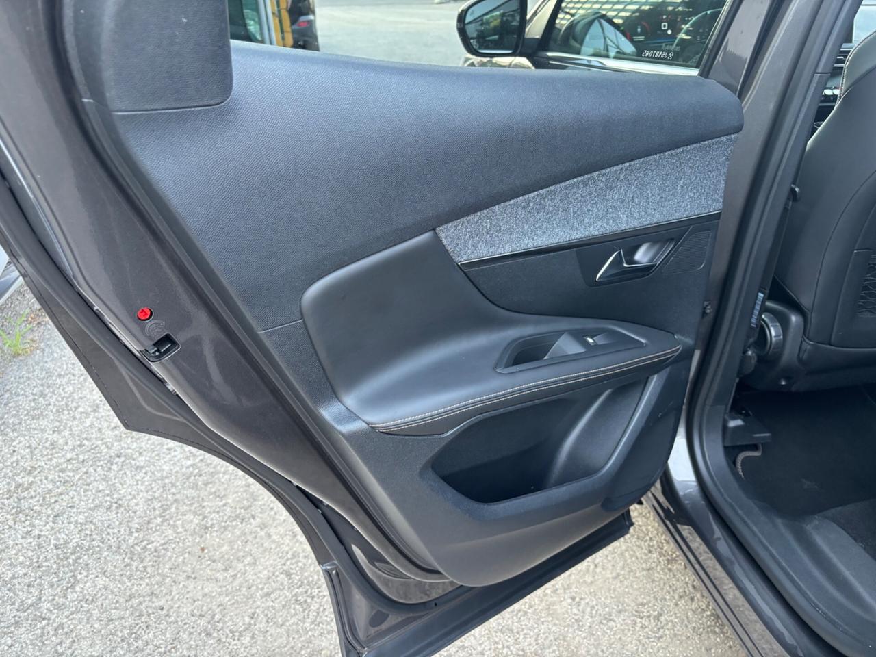Peugeot 3008 BlueHDi 130 S&S EAT8 GT Line