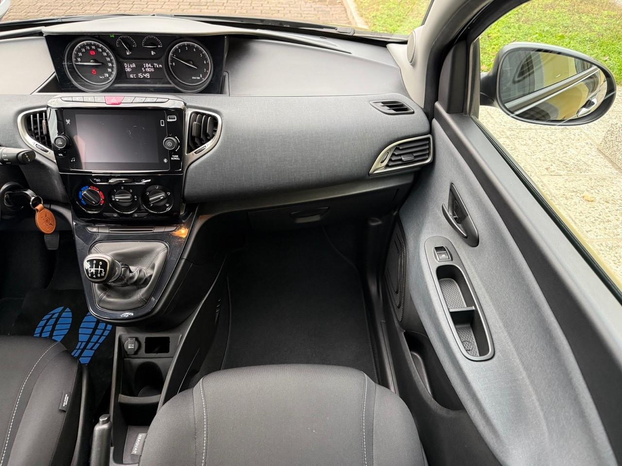 Lancia Ypsilon 1.0 FireFly 5 porte S&S Hybrid Gold SOLI 5MILA KM