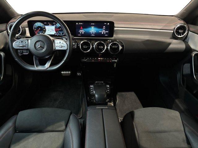 MERCEDES-BENZ CLA 200 d Auto 4Matic Shooting Brake Premium Navi