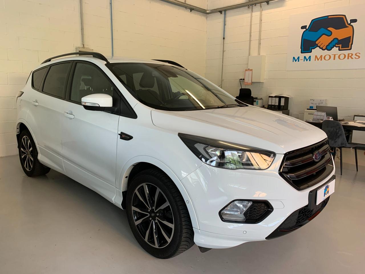 Ford Kuga 1.5 TDCI 120 CV S&S 2WD ST-Line