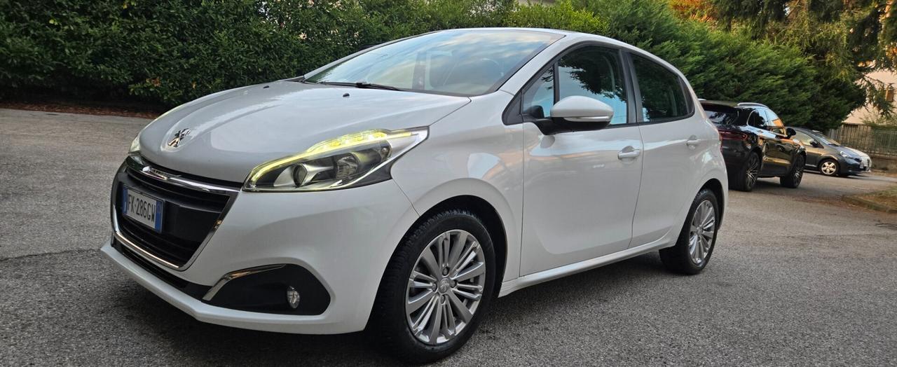 Peugeot 208 PureTech 82 5p. GPL Active