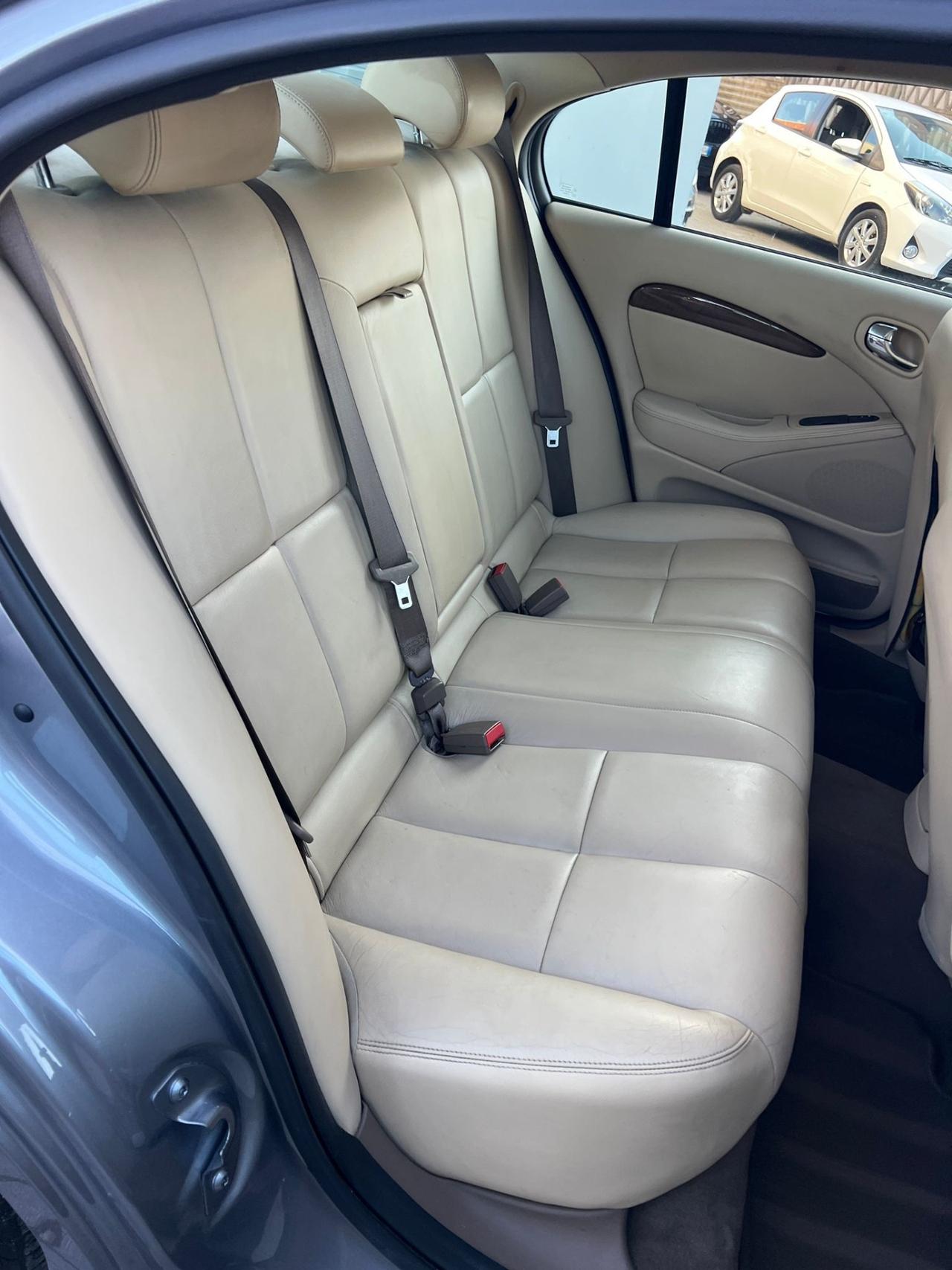 Jaguar S-Type 2.7 diesel V6 Classic