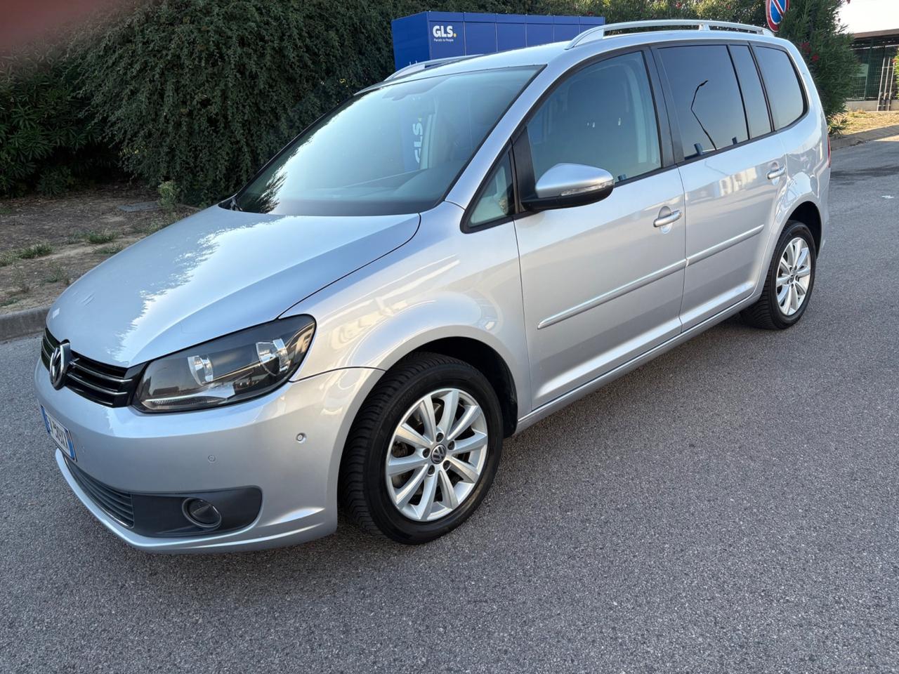 Volkswagen Touran 2.0 TDI 140 CV DSG 7 posti