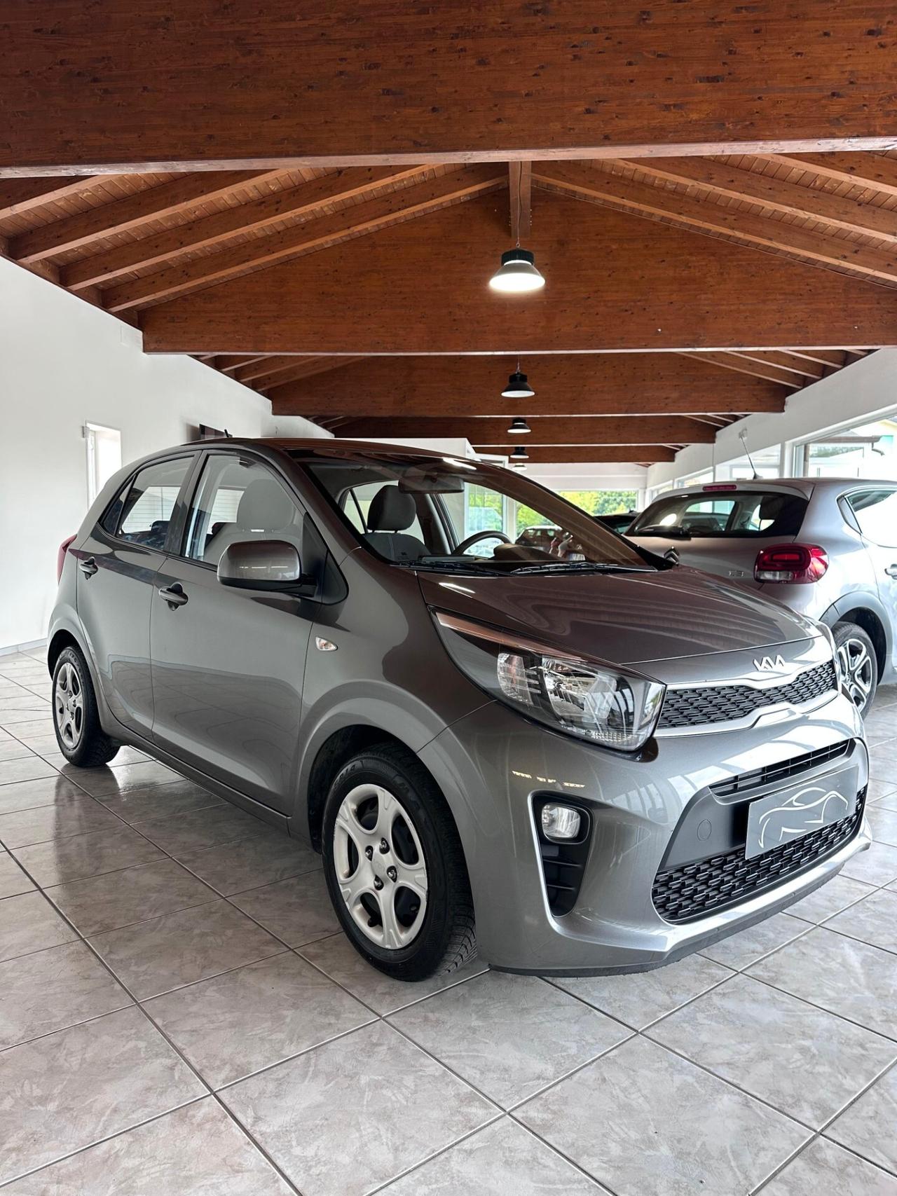 Kia Picanto 1.0 12V 5 porte Urban 69cv NEOPATENTATI