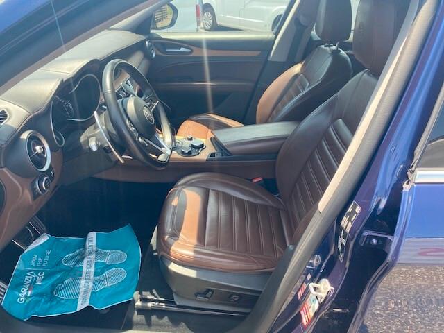 Alfa Romeo Stelvio 2.2 Turbodiesel 210 CV AT8 Q4 Super