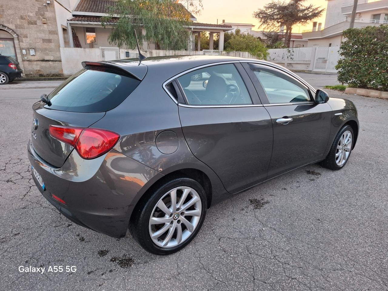 Alfa Romeo Giulietta 1.6 JTDm-2 105 CV Distinctive