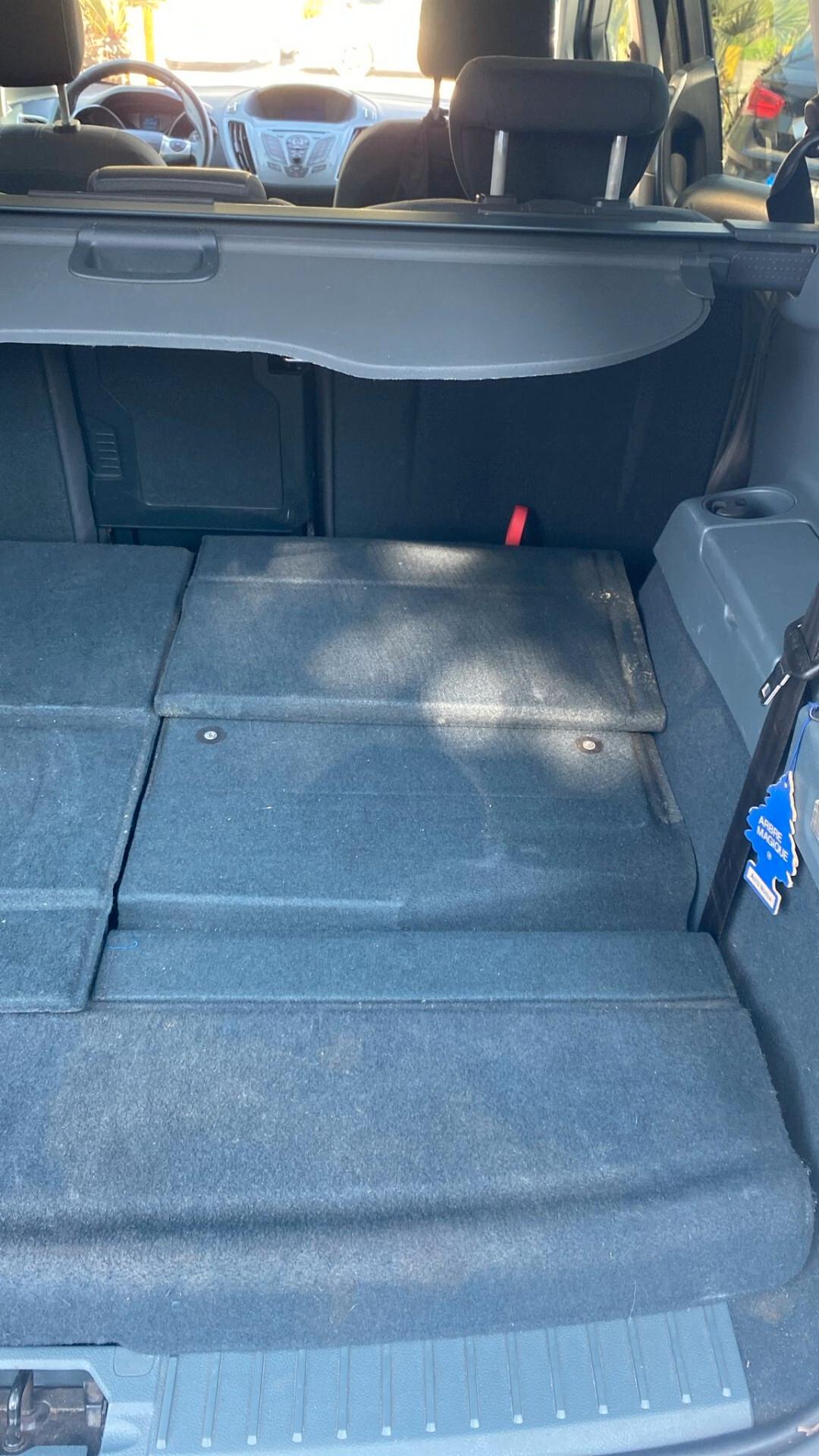 Ford GRAND C-Max 7 POSTI !!