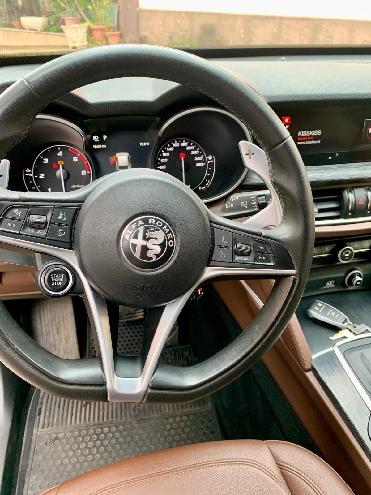 Alfa Romeo Stelvio 2.2 Turbodiesel 210 CV AT8 Q4 Business