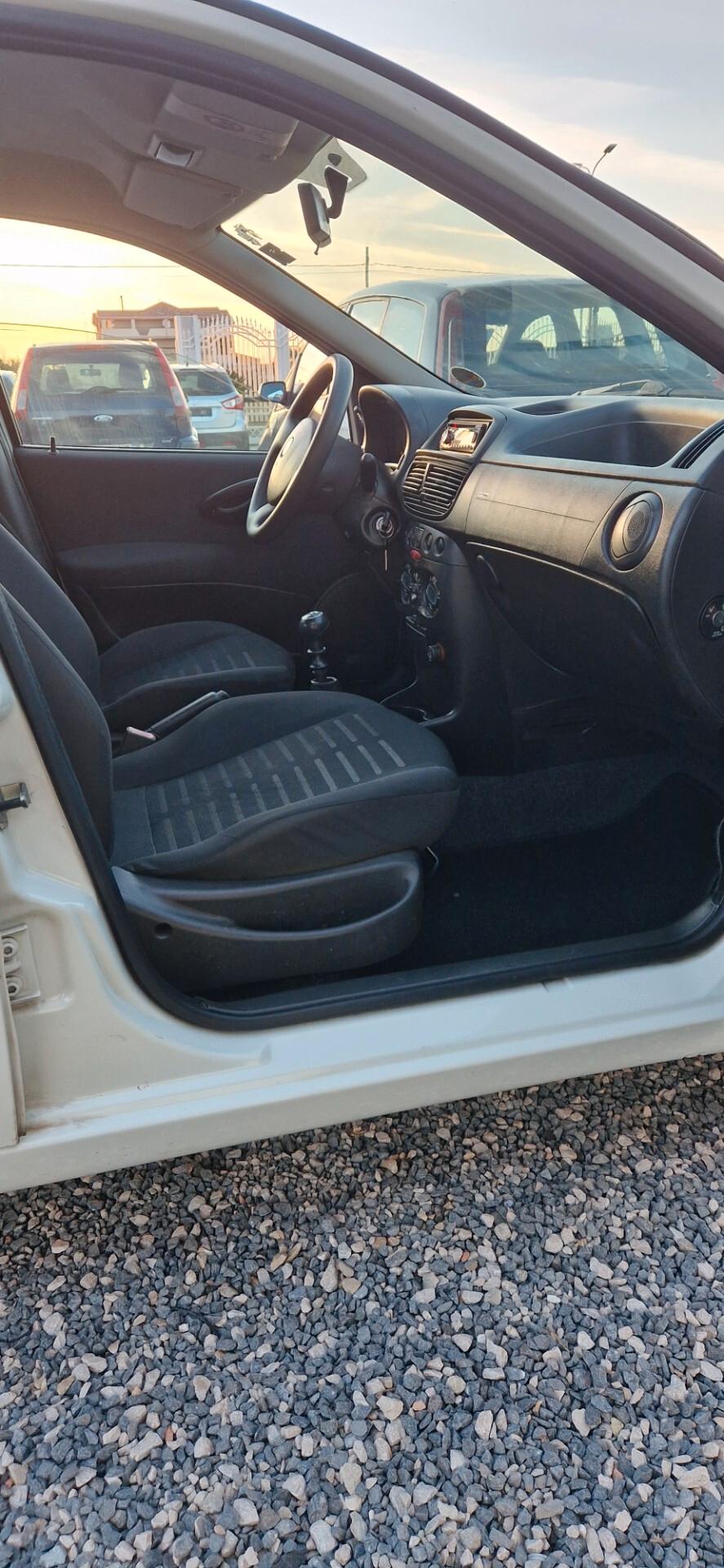 Fiat Punto Classic 1.2 5 porte Natural Power Active