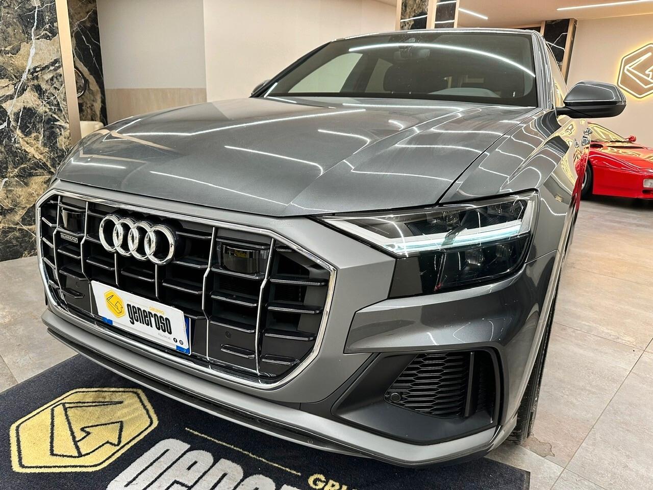 Audi Q8 50TDI 286CV quattro SLine / Garanzia