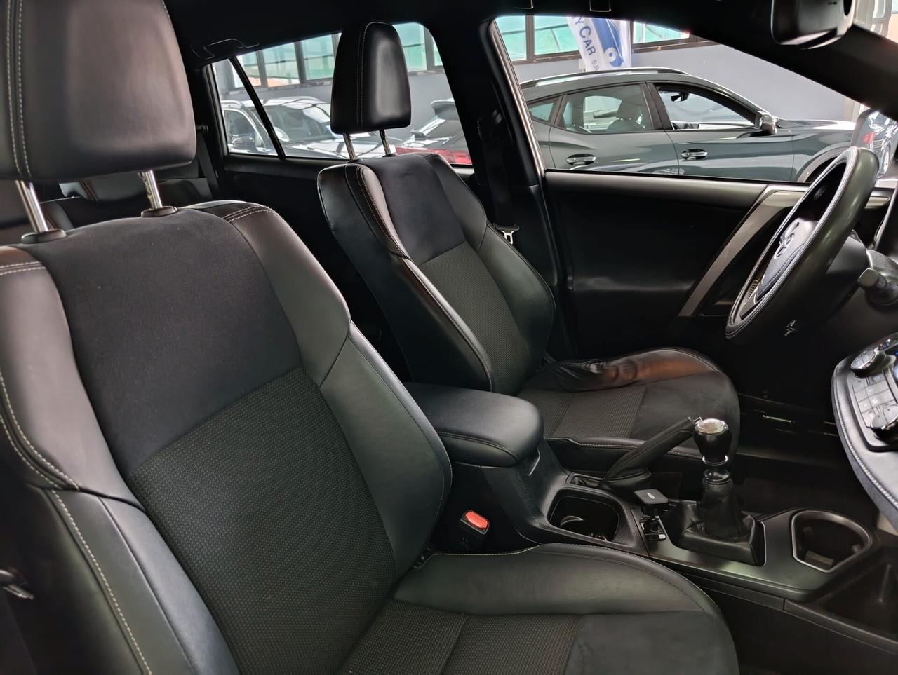 Toyota RAV 4 Diesel Manuale