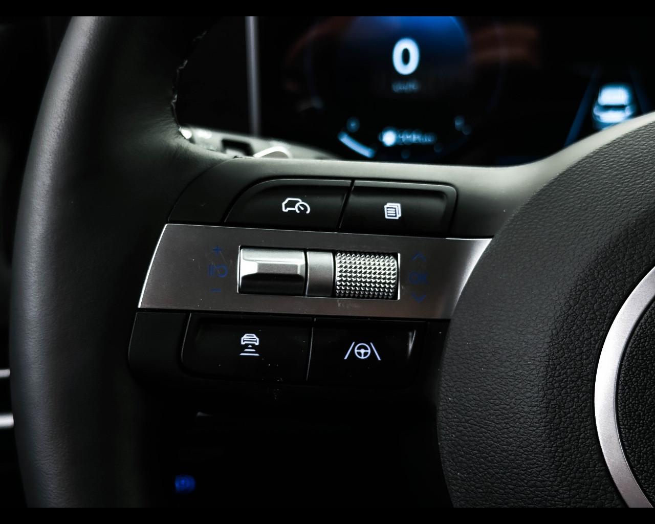 HYUNDAI TUCSON PE 1.6HEV AT 2WD BUSINESS