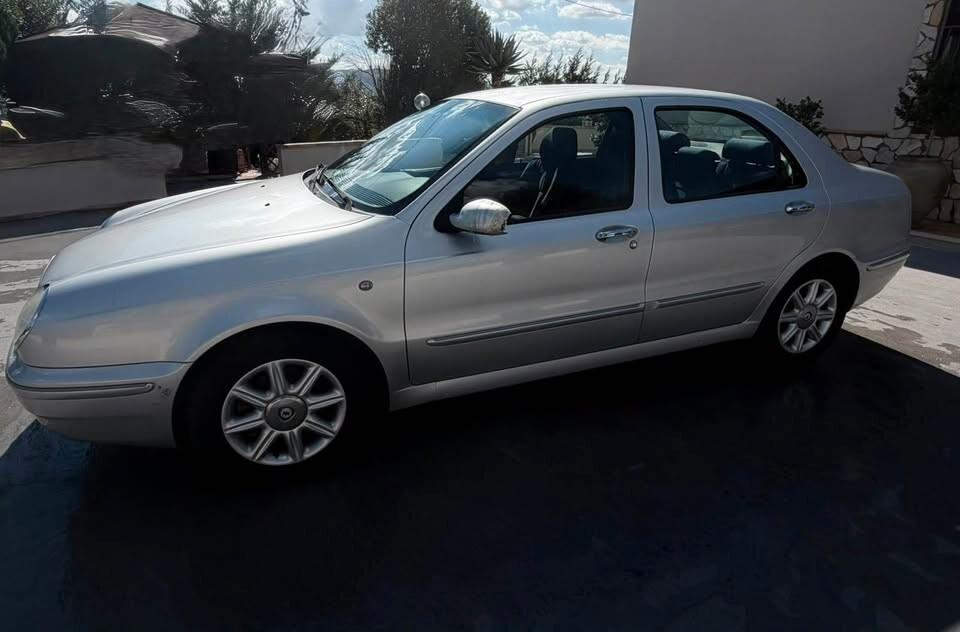 Lancia Lybra 1.9 JTD cat