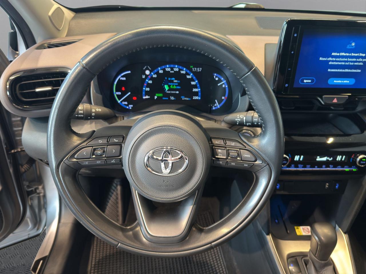 Toyota Yaris Cross 1.5h Lounge fwd 116cv e-cvt