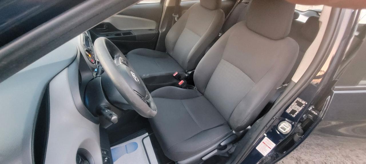 Toyota Yaris 1.5 Hybrid 5 porte Cool