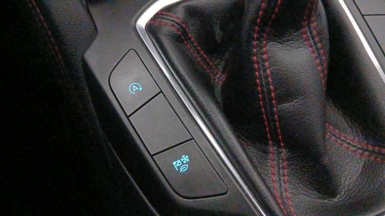 FORD Kuga 3ª serie - Kuga 1.5 EcoBlue 120 CV 2WD ST-Line X