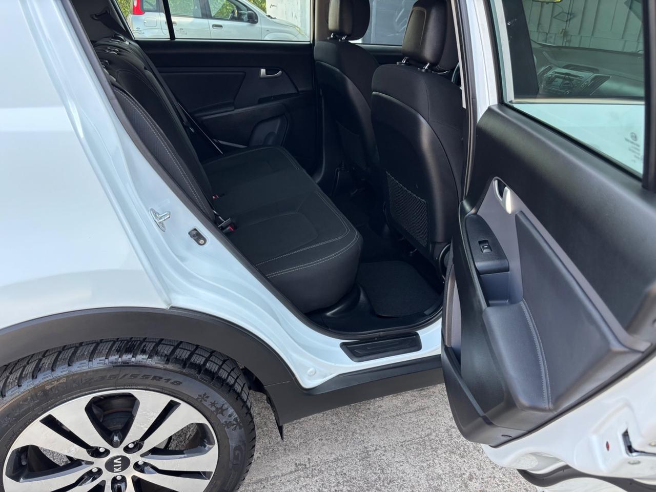 Kia Sportage 1.7 CRDI. Garanzia 12mesi. Neopatentati