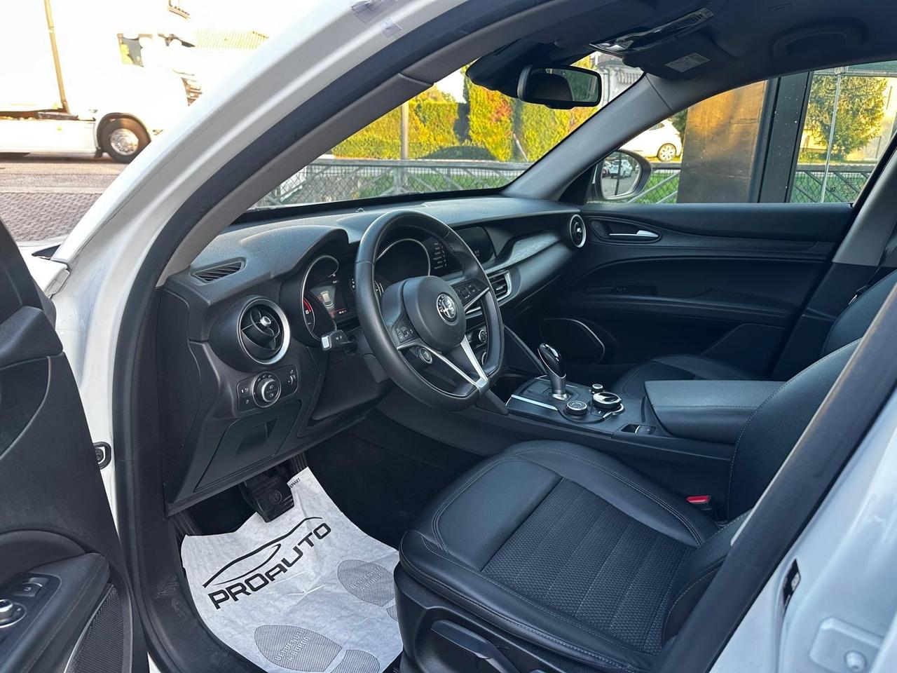 Alfa Romeo Stelvio 2.2 Turbodiesel 180 CV AT8 RWD Executive