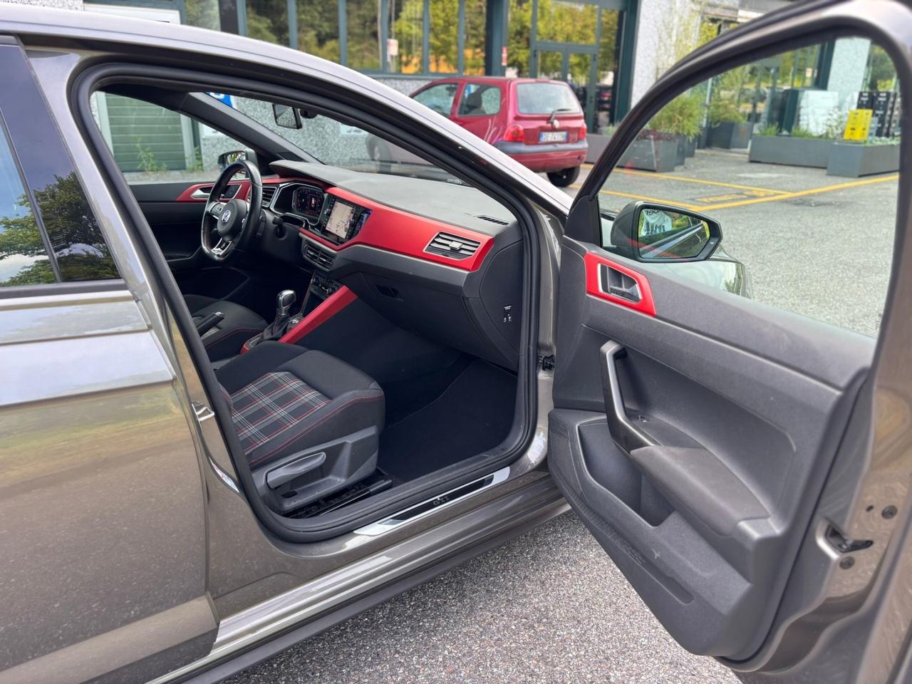 Volkswagen Polo 2.0 TSI DSG GTI BlueMotion Technology