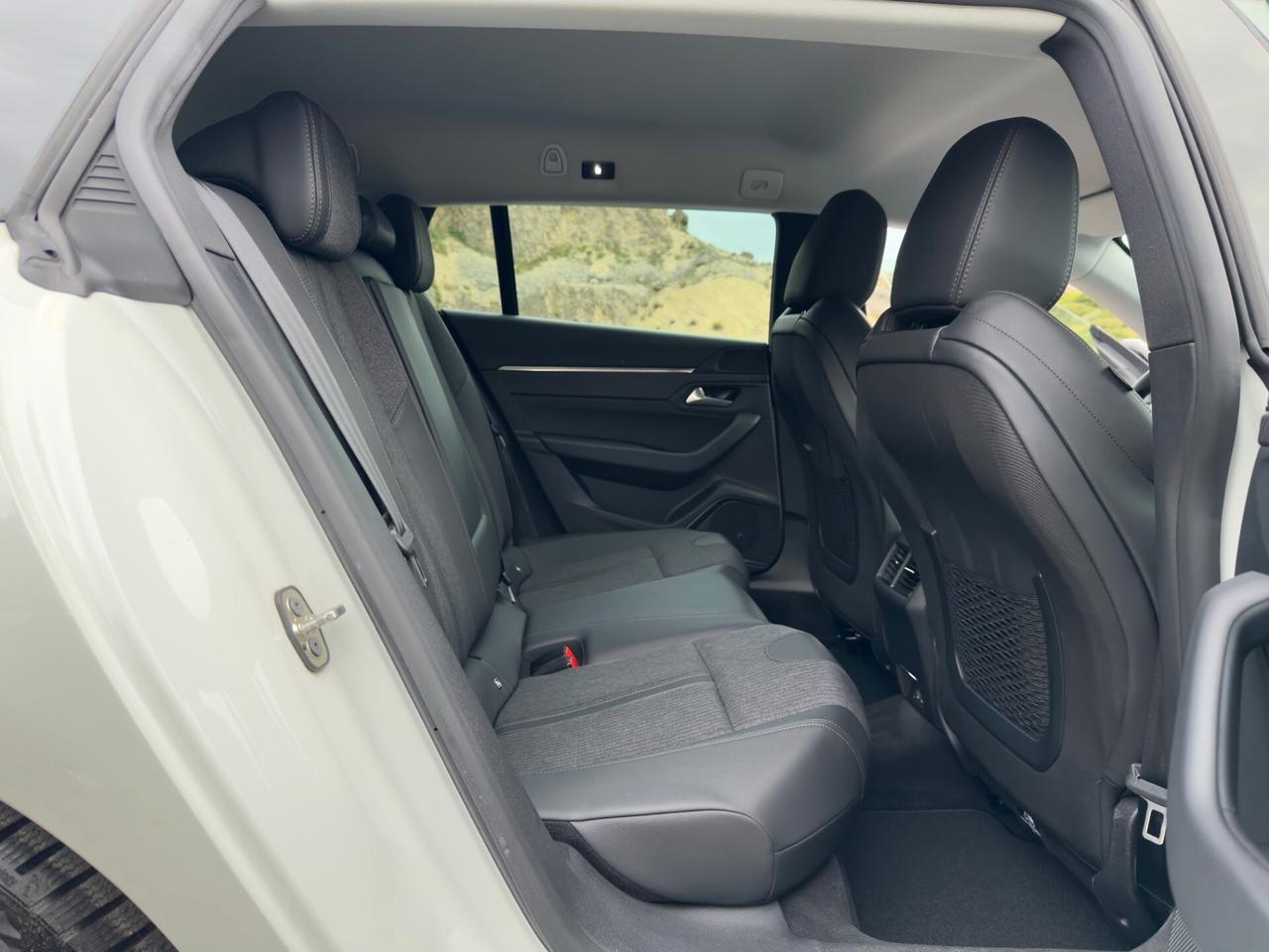 Peugeot 508 BlueHDi 130 EAT8 Allure Pack