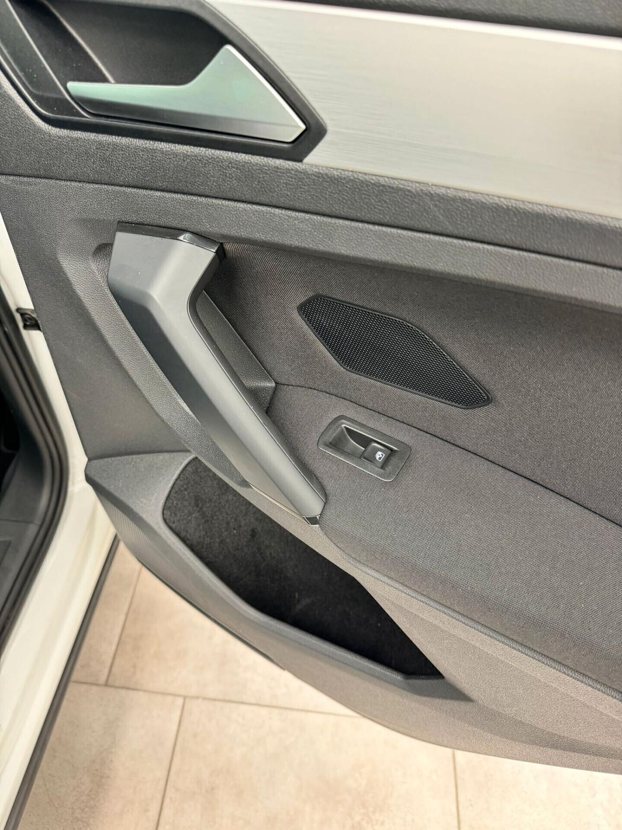 VOLSWAGEN TIGUAN 2.0 TDI 150 CV R-LINE DSG -2020