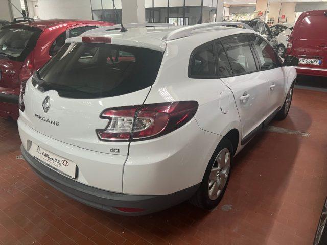 RENAULT Megane Mégane 1.6 dCi 130CV S&S SporTour Bose