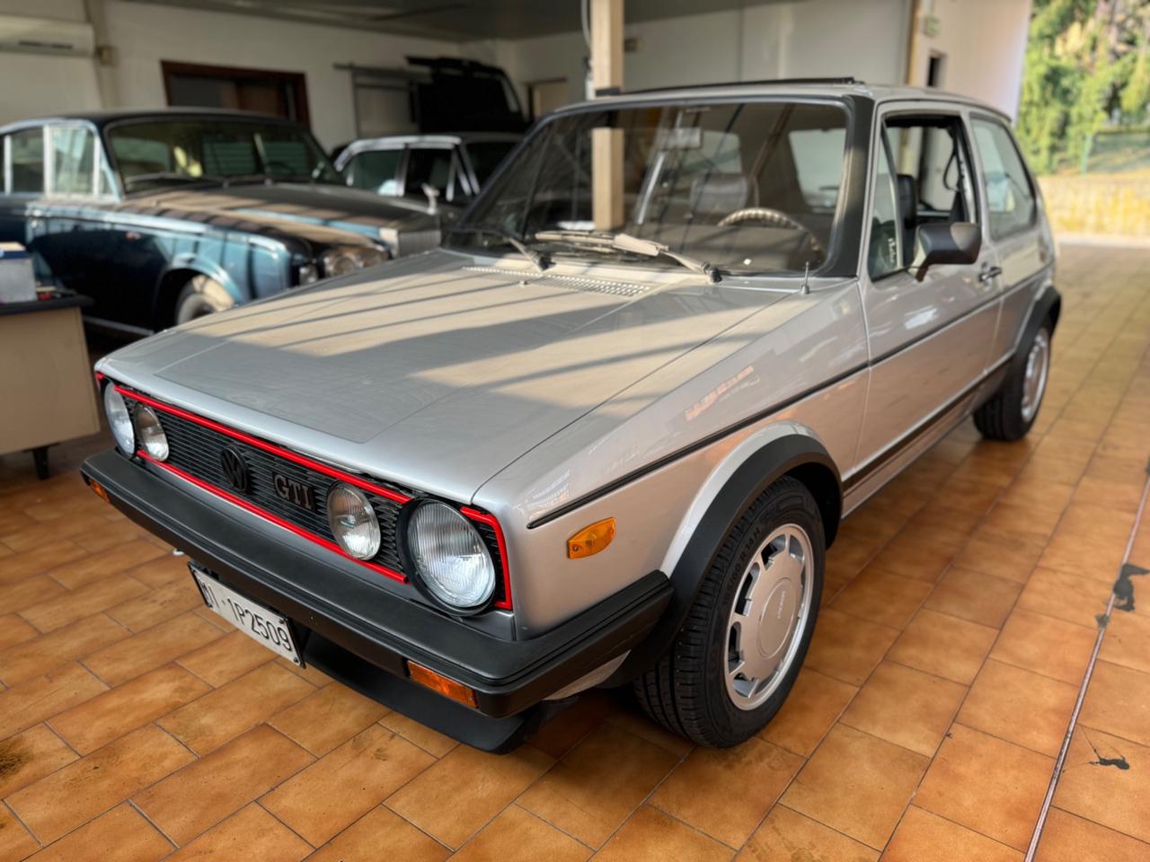 Volkswagen Golf GTI 1 serie - Versione Pirelli - Pari al nuovo