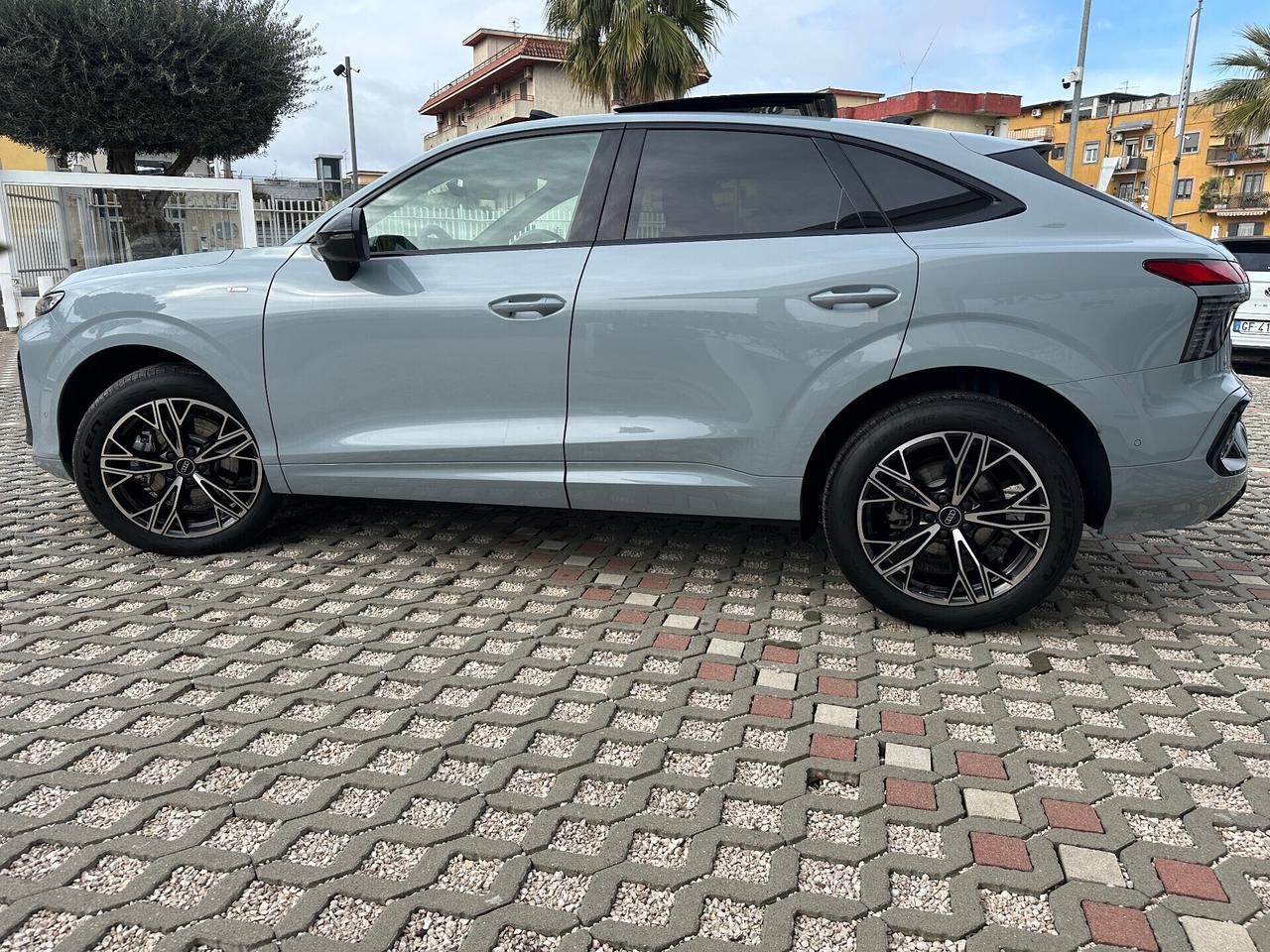 Audi Q3 SPB 35 TDI S tronic line edition tetto