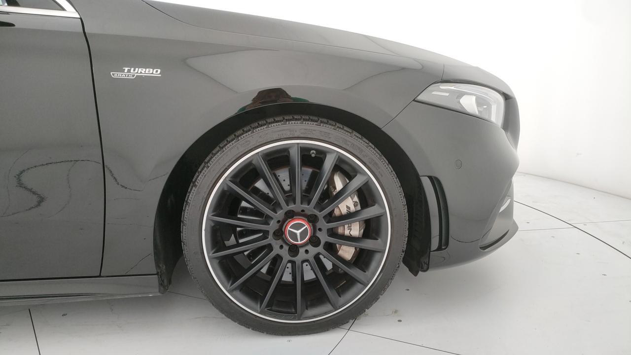 Mercedes-Benz Classe A - W177 2018 - A AMG 35 4matic auto