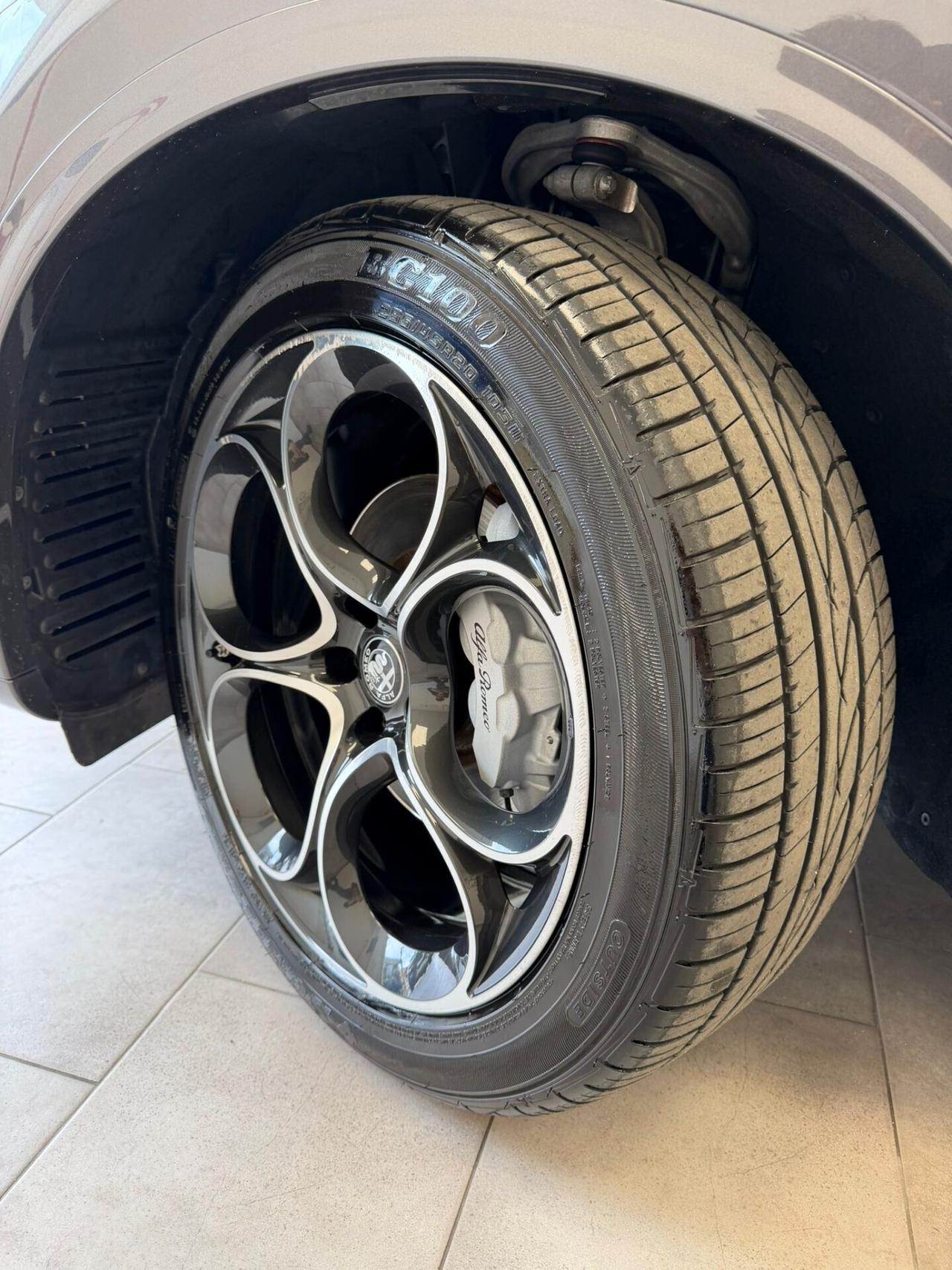 Alfa Romeo Stelvio 2.2 Turbodiesel 210 CV AT8 Q4 Veloce