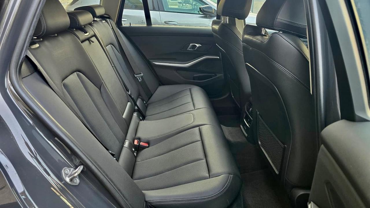 BMW 316D TOURING 2.0 ADVANTAGE 122CV - FULL LED, PELLE, NEOPATENTATI