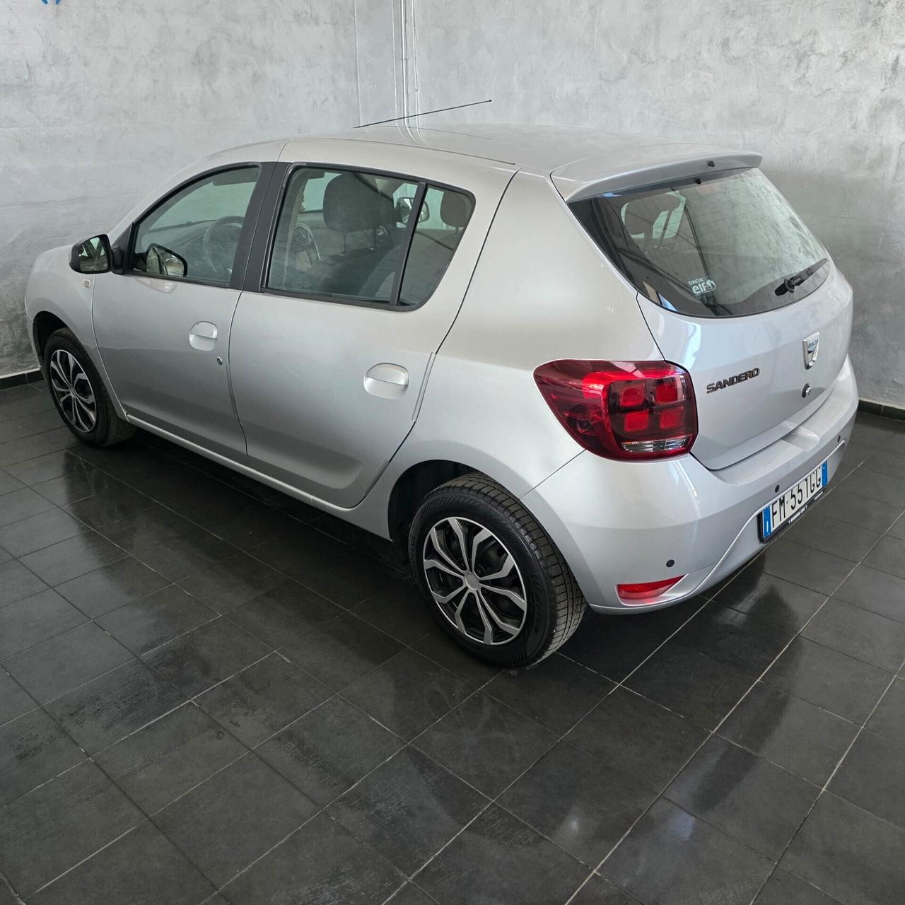 Dacia Sandero 1.0 BENZINA NEOPATENTATI