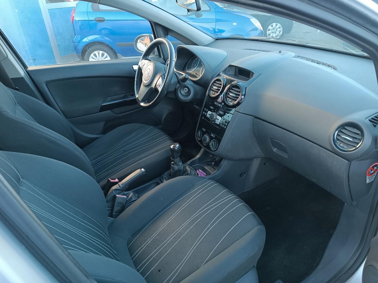 Opel Corsa 1.2 5 porte Enjoy