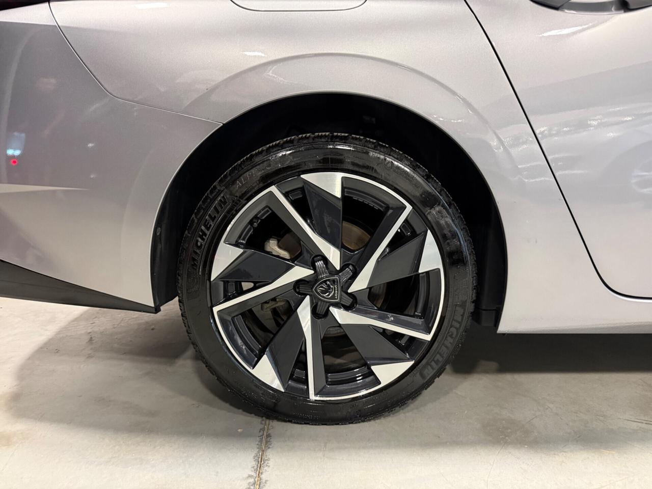 Peugeot 308 BlueHDi 130 S&S EAT8 SW Allure Pack