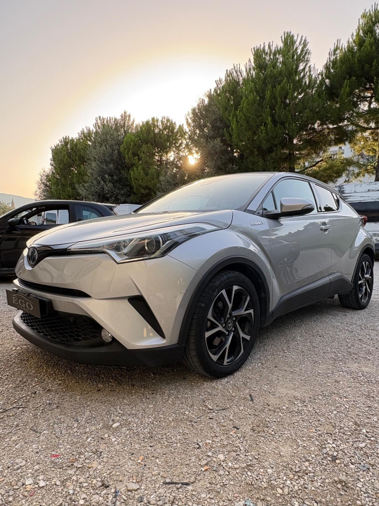 Toyota C-HR 1.8 Hybrid E-CVT Style+