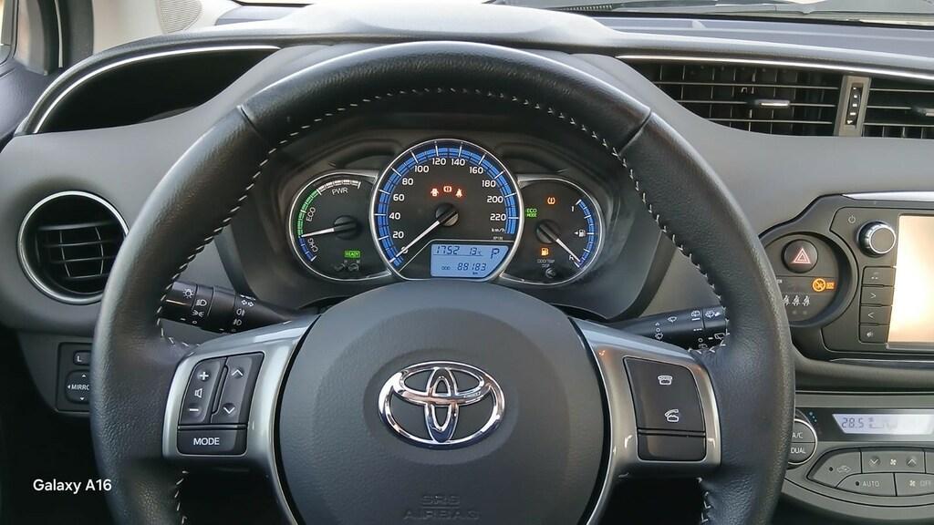 Toyota Yaris 5 Porte 1.5 Hybrid Active CVT