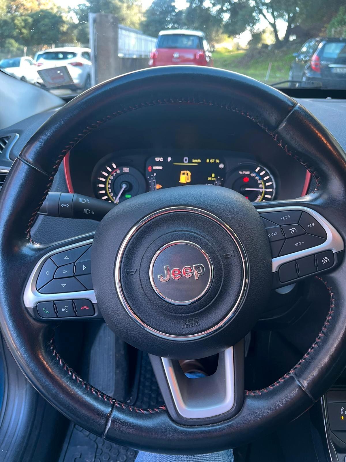 Jeep Compass 1.3 Turbo T4 240 CV PHEV AT6 4xe Trailhawk