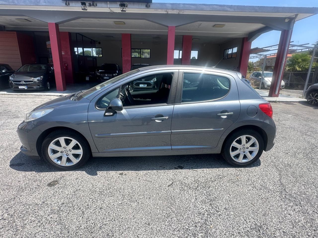 Peugeot 207 1.6 VTi 120CV 5p. XS