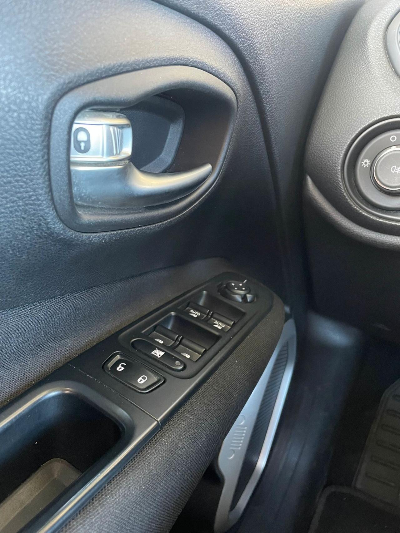 Jeep Renegade 2.0 Mjt 4WD Active Drive Sport