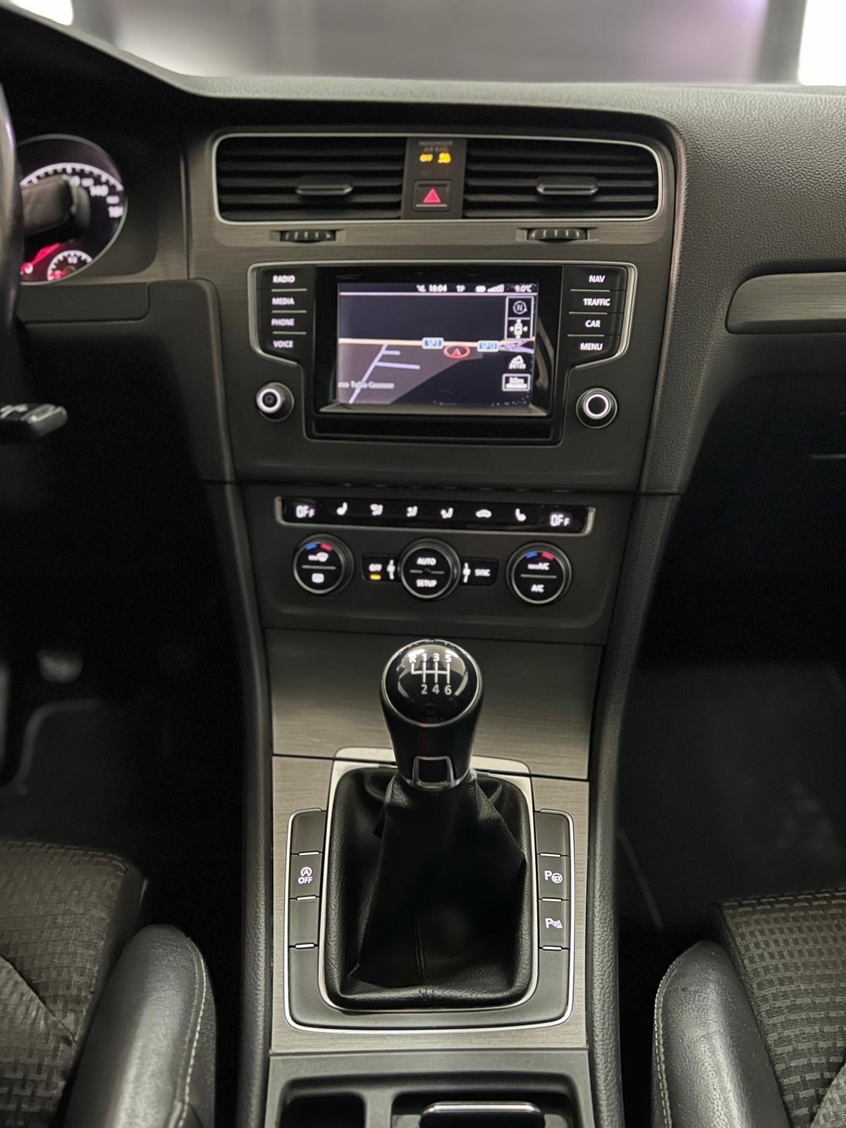 Volkswagen Golf 2.0 TDI 5p. Highline BlueMotion Technology